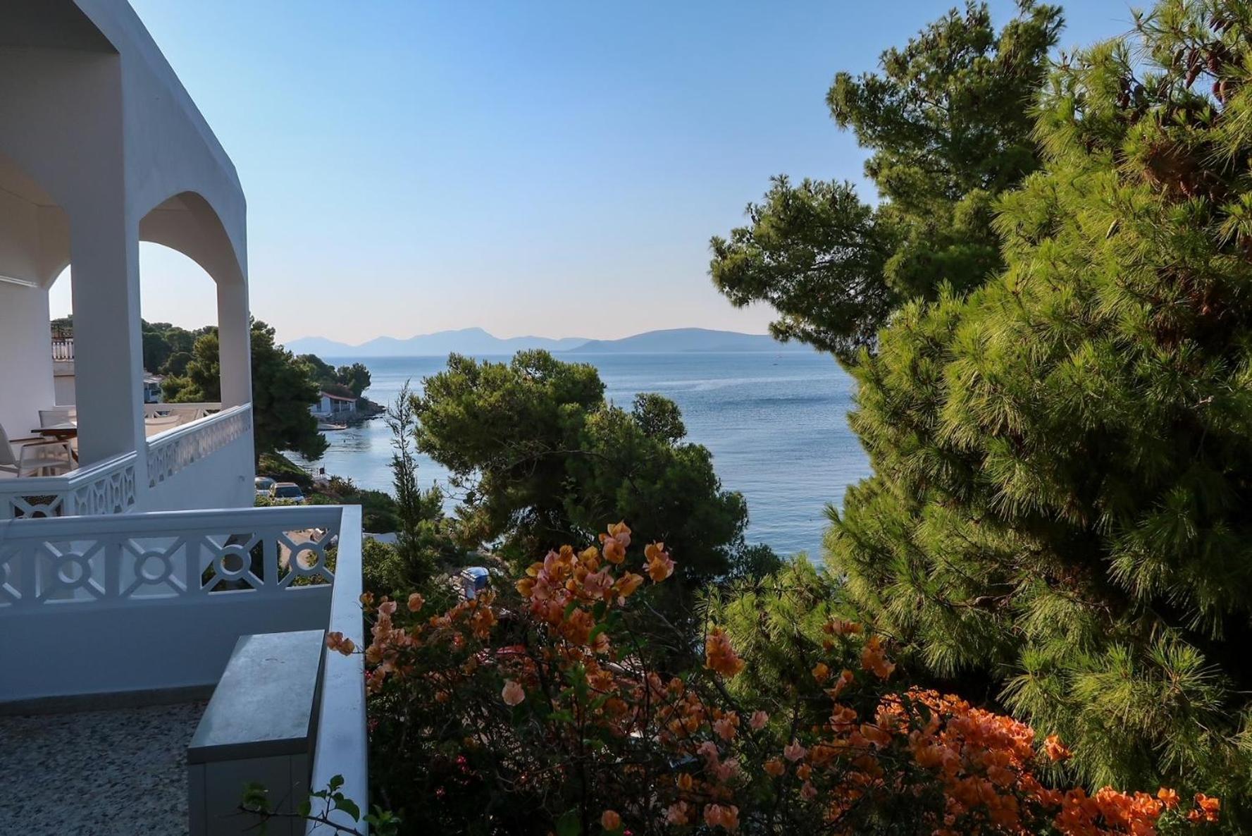 Grand Bleu Apartments & Villas 에르미오니 외부 사진