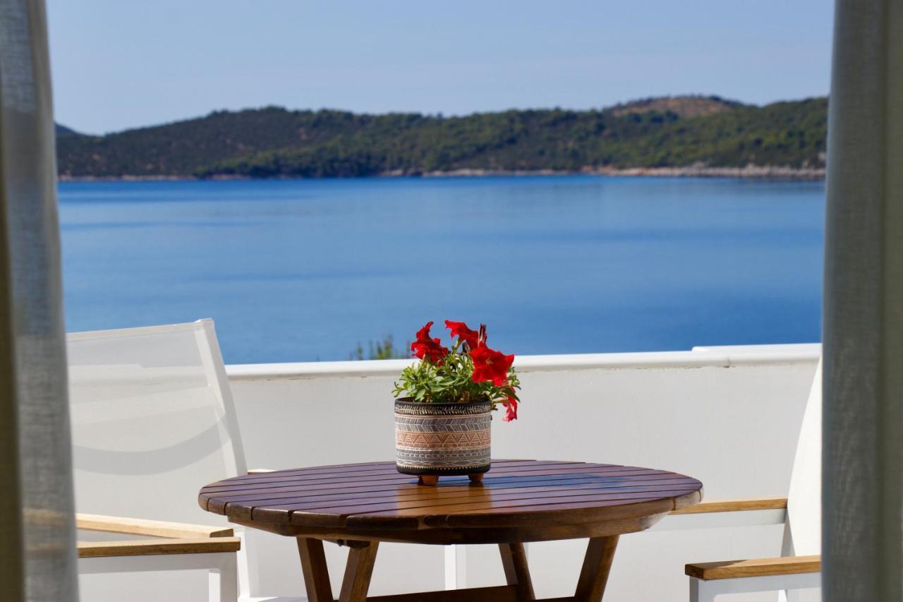 Grand Bleu Apartments & Villas 에르미오니 외부 사진